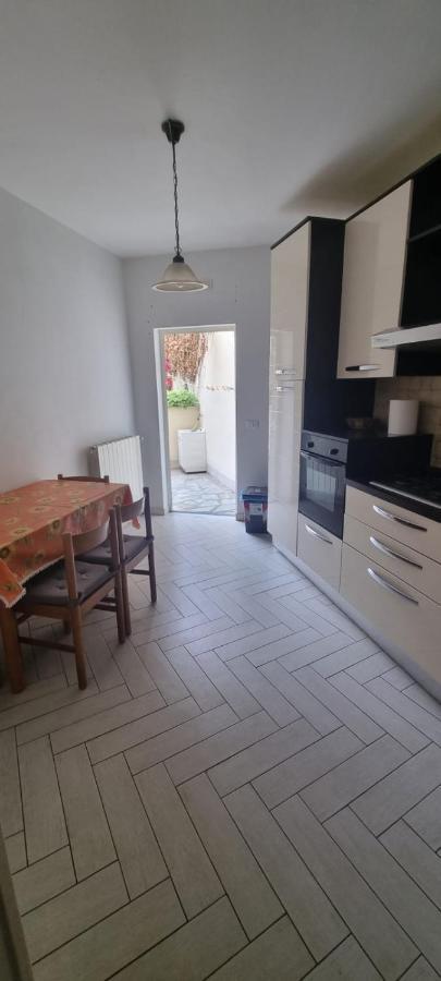 Appartamento Accogliente/Nuovo Livorno Exterior foto