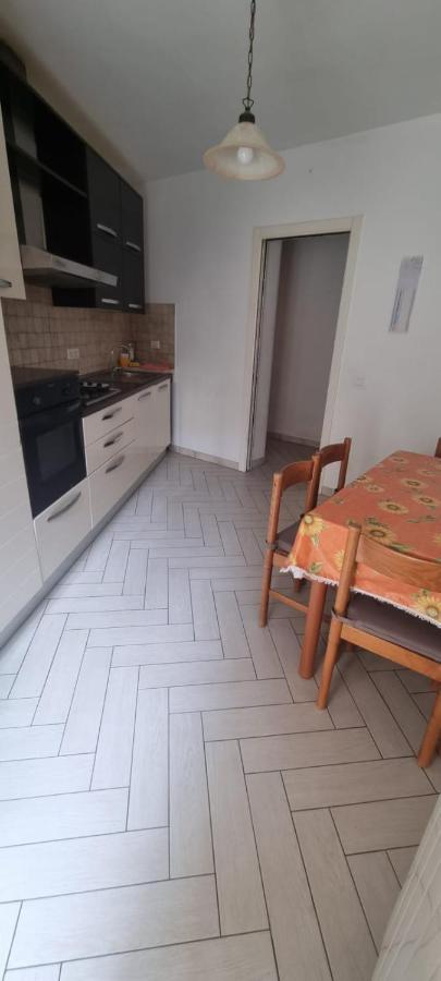 Appartamento Accogliente/Nuovo Livorno Exterior foto